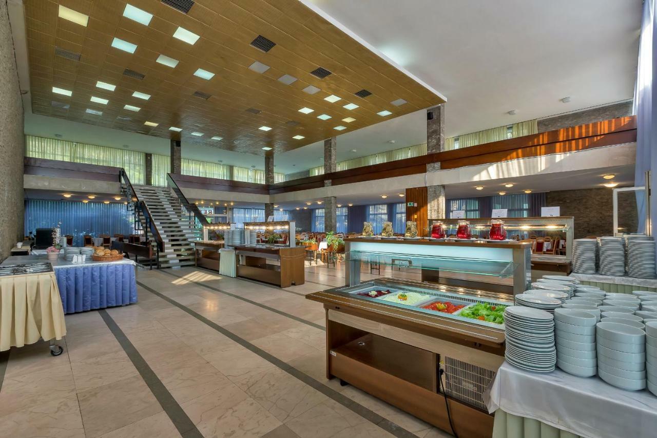 Hotel Alem Baska Voda Ngoại thất bức ảnh