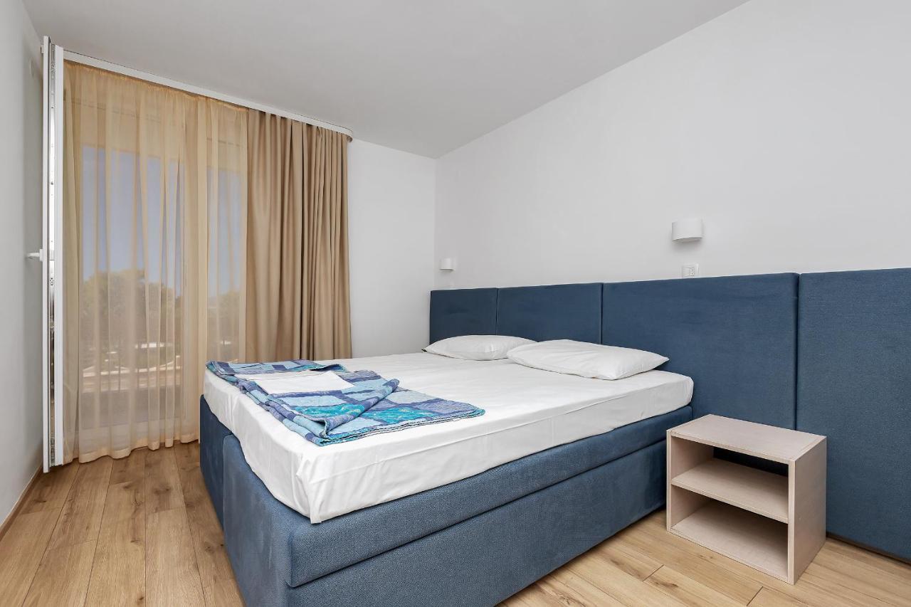 Hotel Alem Baska Voda Ngoại thất bức ảnh